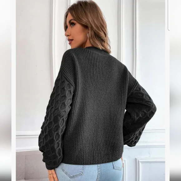 BWQ Pullover Oversized Sweater Size Small NWT - Picture 2 of 8